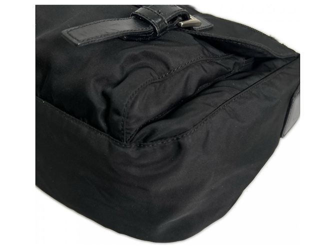 Borsa a tracolla Prada in nylon nero - vista 11