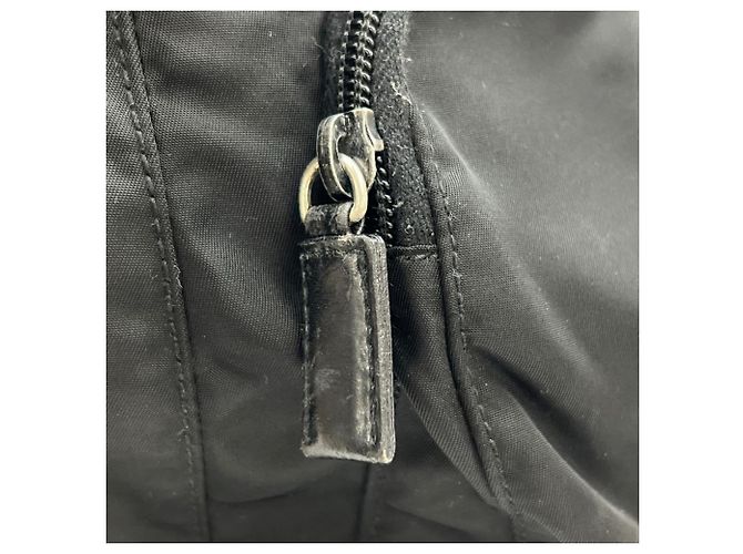 Borsa a tracolla Prada in nylon nero - vista 17