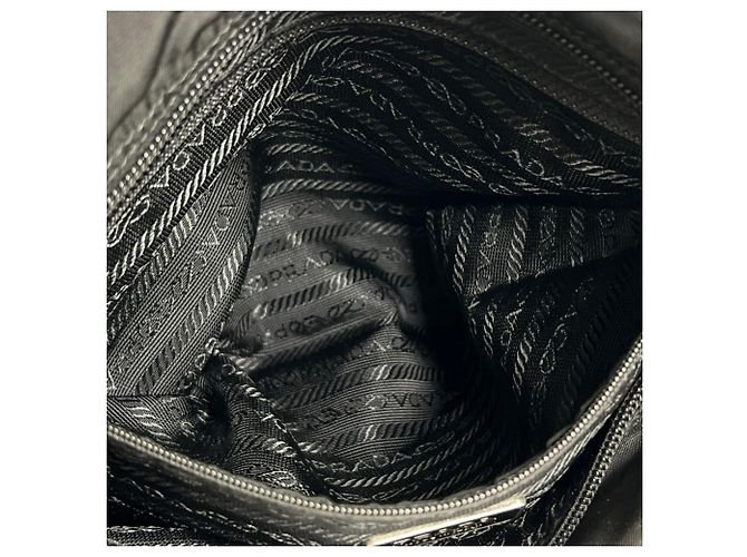 Borsa a tracolla Prada in nylon nero - vista 6