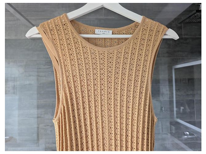 Sandro Beiges Strick-Maxikleid aus Pointelle Golden - Ansicht 3