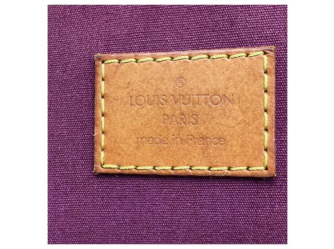 Bolso Tote Louis Vuitton Bellevue GM en piel charol burdeos - vista 11