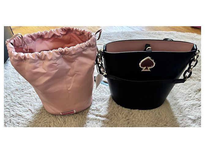 Kate Spade – Suzy Small Bucket Bag Nero Gold hardware - vista 4
