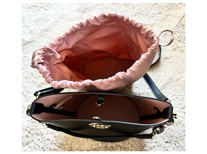 Kate Spade – Suzy Small Bucket Bag Nero Gold hardware - vista 5
