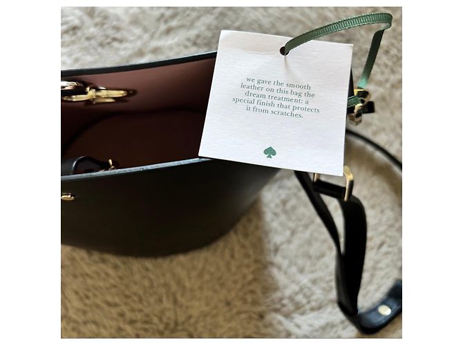 Kate Spade – Suzy Small Bucket Bag Nero Gold hardware - vista 6