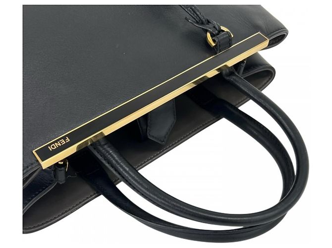Fendi Toujours Handbag Black White - view 10