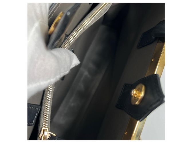 Fendi Toujours Handbag Black White - view 6
