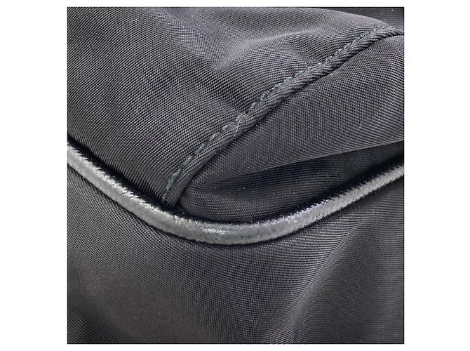 Borsa a tracolla Prada con logo triangolare in nylon nero - vista 17