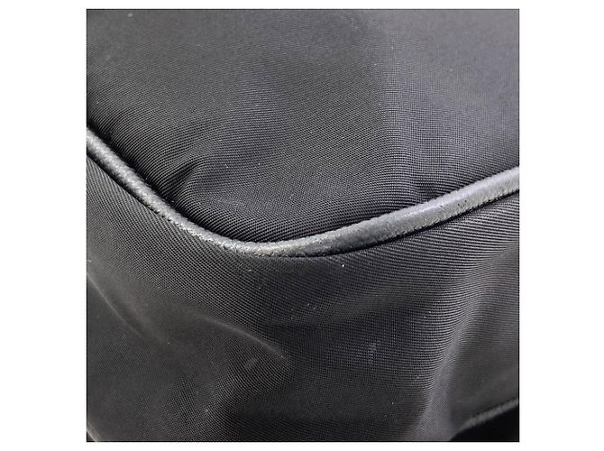 Borsa a tracolla Prada con logo triangolare in nylon nero - vista 18