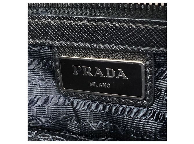 Borsa a tracolla Prada con logo triangolare in nylon nero - vista 6