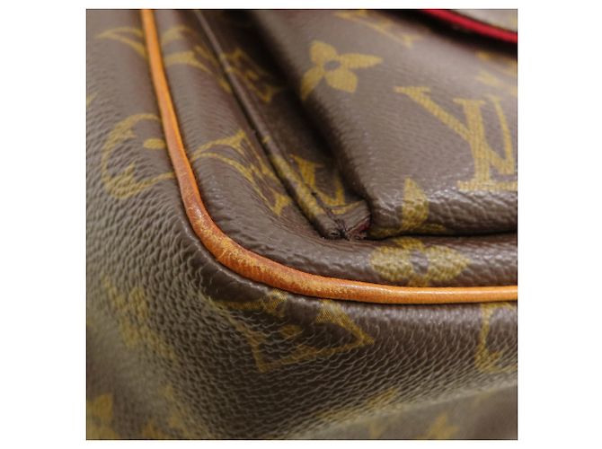 Louis Vuitton M51165 Viva-Cite PM Shoulder Bag Monogramma - vista 16