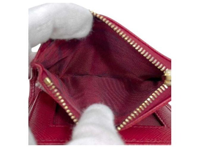 Cartera bi-fold Prada Saffiano Roja - vista 4