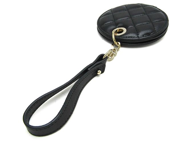 Chanel Name Tag Quilted Leather Black - view 2