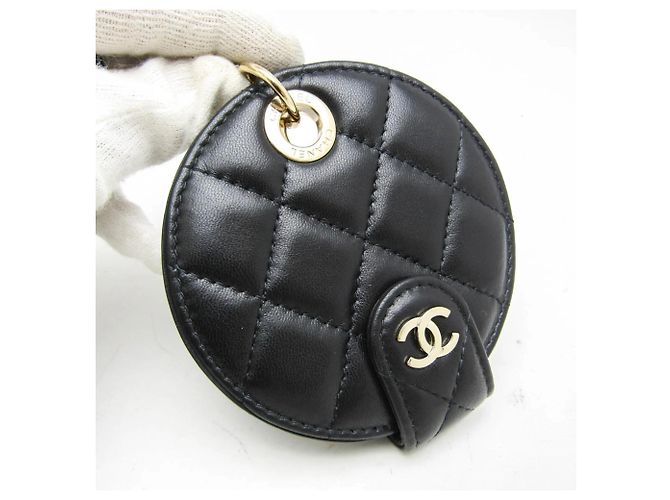 Chanel Name Tag Quilted Leather Black - view 5
