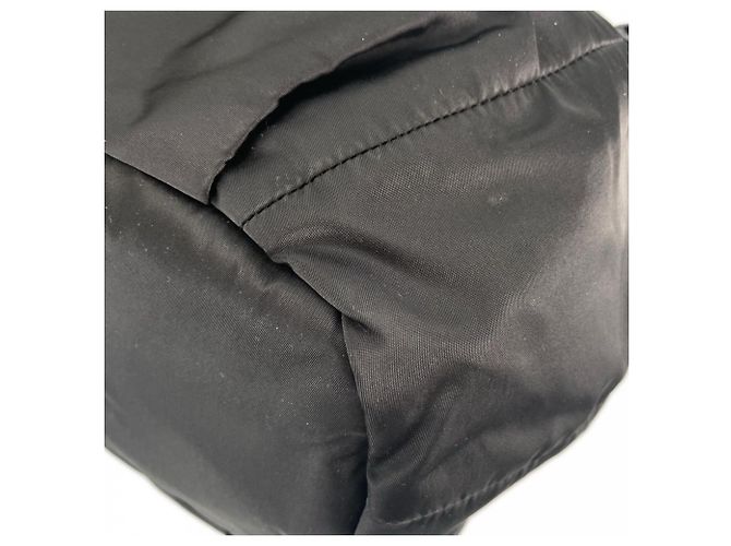 Borsa a mano Prada in nylon nero - vista 15