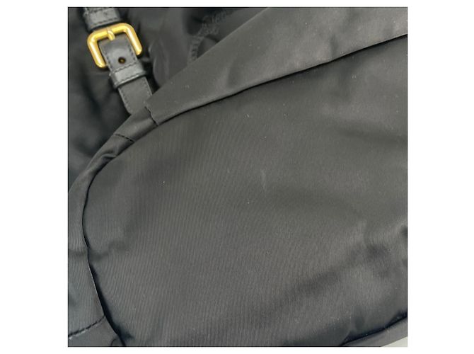 Borsa a mano Prada in nylon nero - vista 17