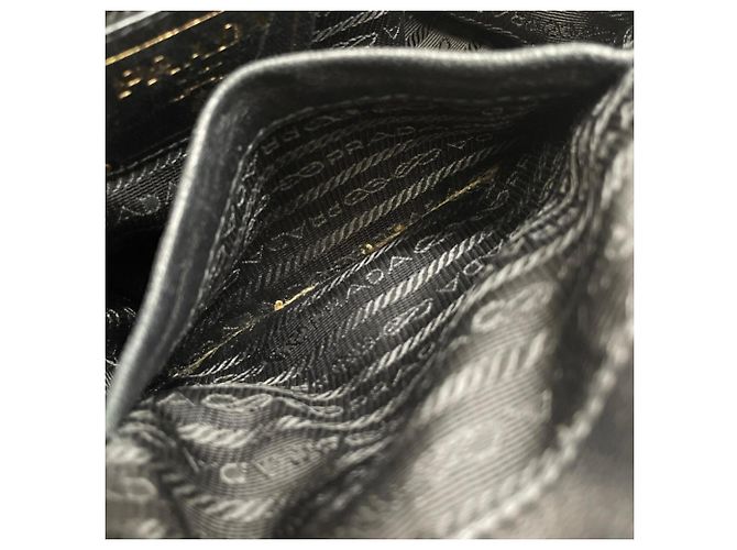 Borsa a mano Prada in nylon nero - vista 7