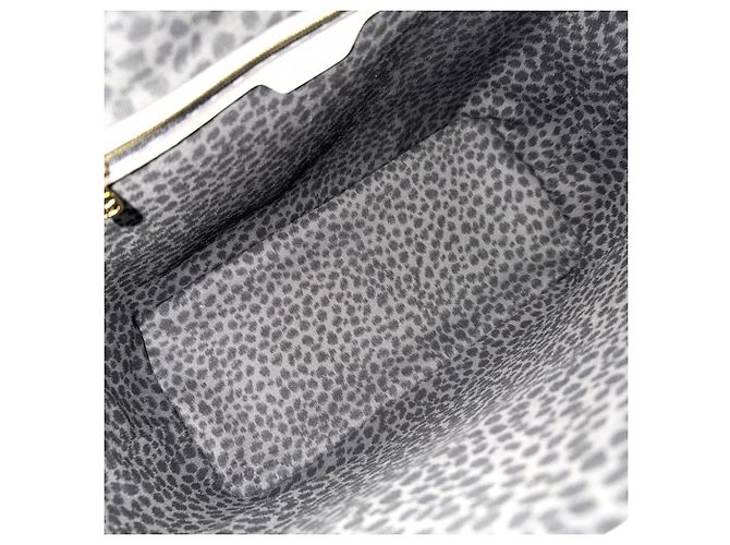 Borsa Tote Louis Vuitton Neverfull MM Nero - vista 4