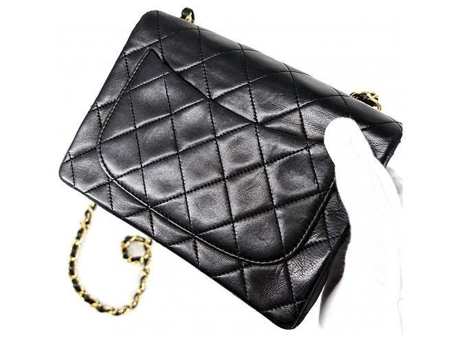 Borsa a tracolla Chanel Mini Matelassé Nero - vista 6