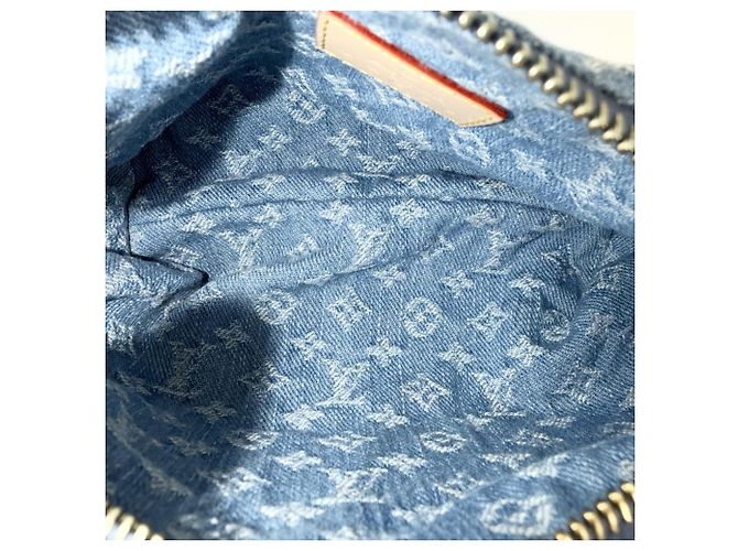 Borsa Louis Vuitton Pochette Hills Mini da donna Blu Monogramma - vista 4