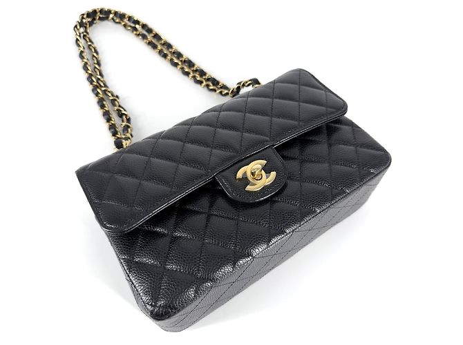 Borsa a tracolla Chanel Matelassé 23 Nero - vista 3