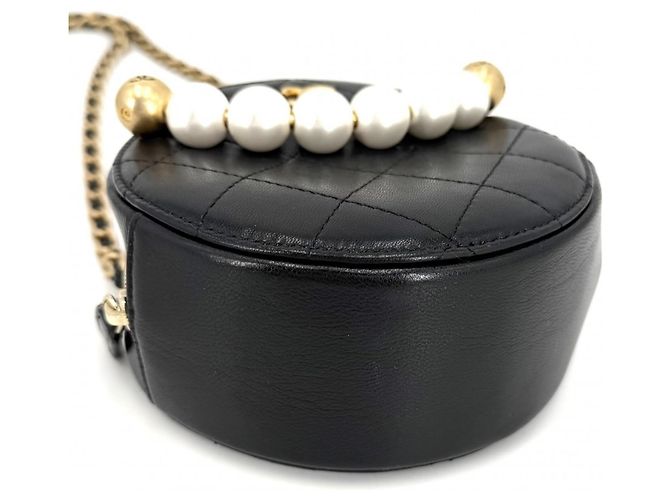 Borsa a tracolla mini Matelassé da donna Chanel Nero Bianco - vista 3
