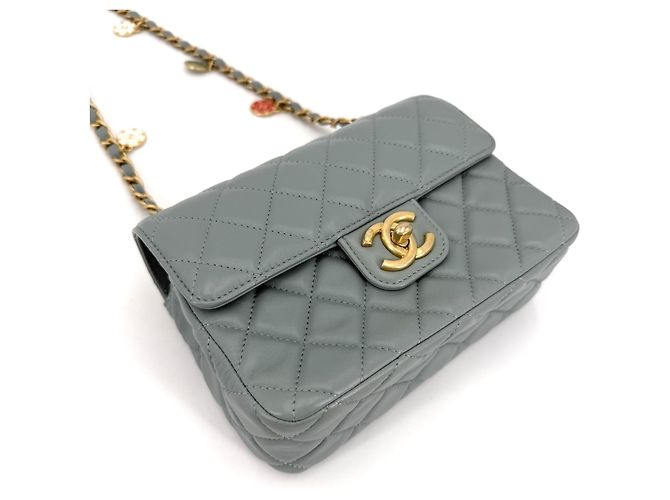 Borsa a tracolla Chanel in pelle verde e bianca Bianco - vista 3