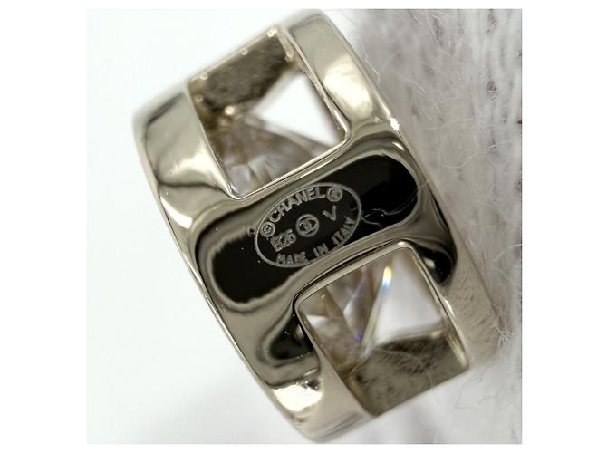 Orecchini Chanel da donna - Design Coco Mark Bianco - vista 3
