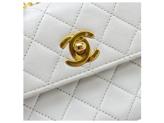 Chanel Vintage Full Flap Quilted Lambskin Mini Bianco - vista 4