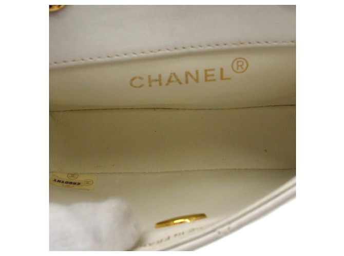 Chanel Vintage Full Flap Quilted Lambskin Mini Bianco - vista 6