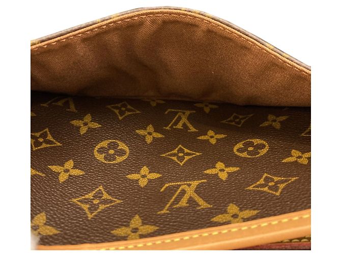 Louis Vuitton M42250 Bolsa de Ombro Sologne Monograma - vista 10