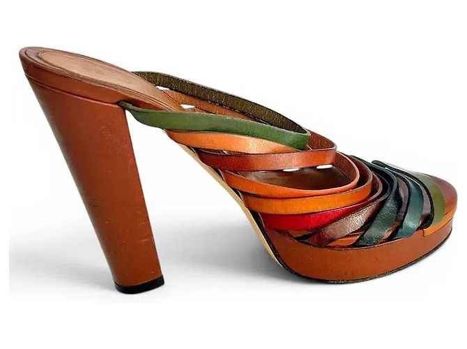 Sandali con tacco Fendi multicolore in pelle - vista 2