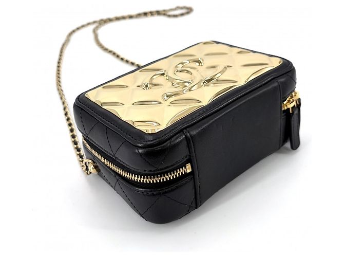 Borsa a tracolla Chanel Matelassé con catena Nero Bianco - vista 3