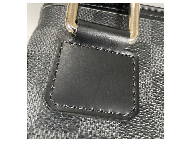 Borsa a tracolla Louis Vuitton Thomas Nero Bianco - vista 21