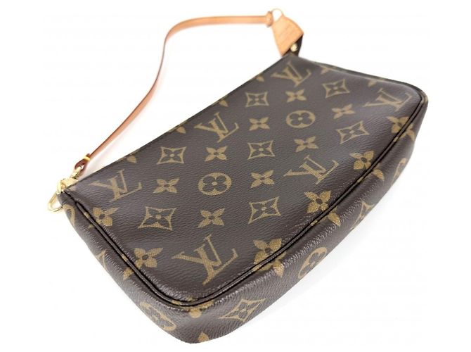 Louis Vuitton Pochette Accessoires Handtasche Braun Weiß Monogramm - Ansicht 3