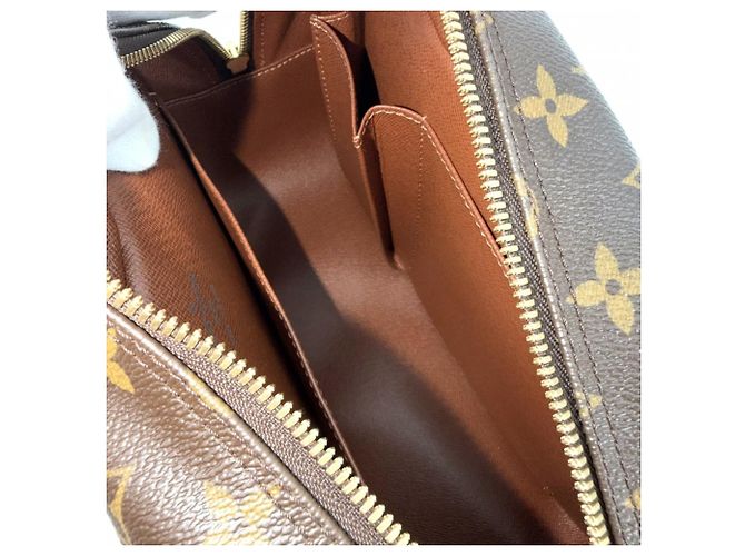 Borsa Louis Vuitton Cite MM Marrone Bianco Monogramma - vista 4