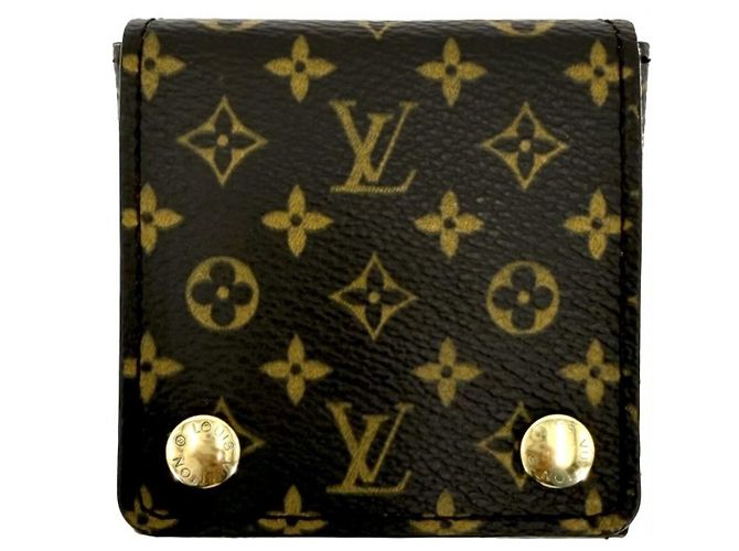 Boucles d'oreilles pour femmes Louis Vuitton en or jaune 18K Doré - vue 6