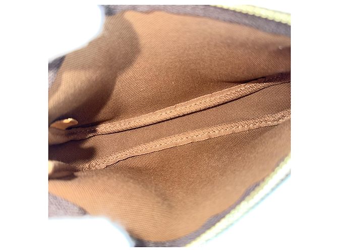 Borsa Louis Vuitton Mini Pochette Accessoires Marrone Bianco Monogramma - vista 4