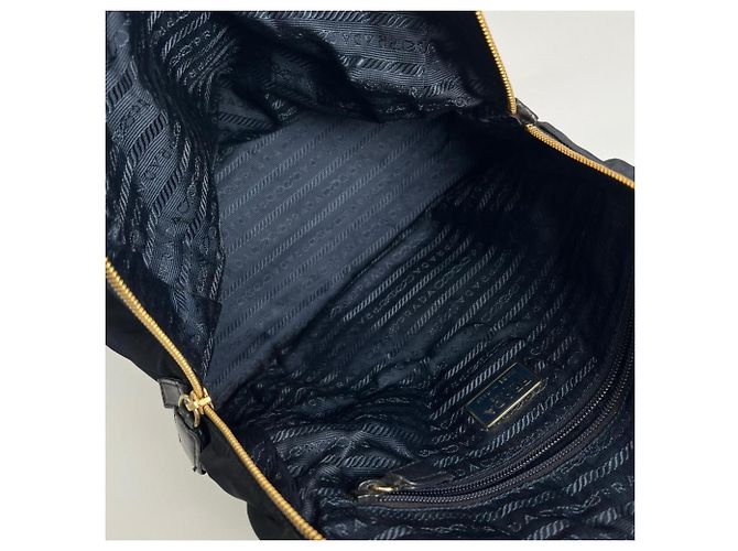 Borsa a tracolla Prada in pelle blu navy scuro Bianco - vista 15
