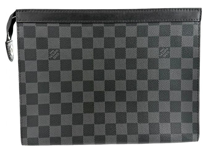 Louis Vuitton Pochette Voyage MM Clutch Bag pour Homme en Damier Graphite Noir Blanc - vue 2