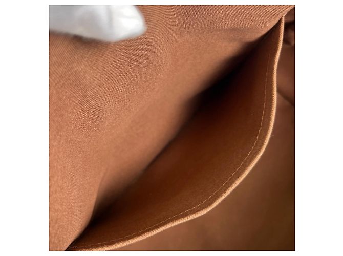 Borsa Louis Vuitton Tivoli GM Marrone Monogramma - vista 6