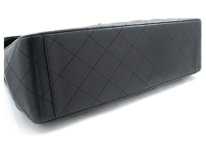 Chanel Classic Flap Lambskin Jumbo Nero - vista 4