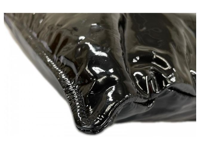 Chanel Shopper aus schwarzem Lackleder - Ansicht 12