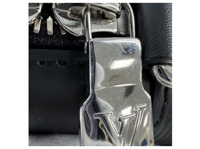 Borsa a mano e borsa da lavoro Oliver da uomo Louis Vuitton Nero - vista 13