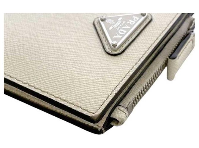 Portafoglio bi-fold Prada in pelle Saffiano bianca Bianco - vista 8