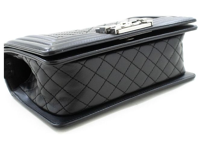 Chanel Boy Flap Quilted Calfskin Small Nero - vista 4
