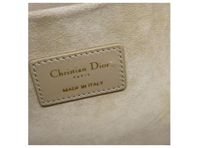 Borsa Christian Dior Essential Medium Beige - vista 8