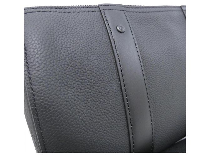 Borsa a tracolla Louis Vuitton LV Aerogram City Keepall Nero - vista 5