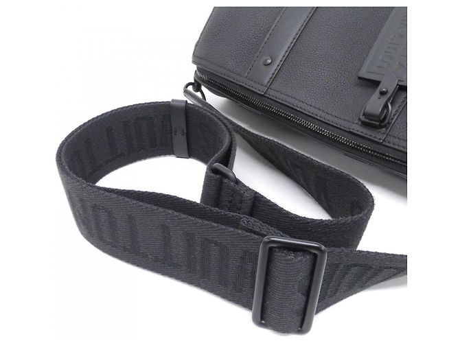 Borsa a tracolla Louis Vuitton LV Aerogram City Keepall Nero - vista 7