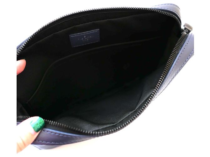 Louis Vuitton Duo Messenger Monogram Shadow Blu Navy in pelle di vitello Blu scuro - vista 11
