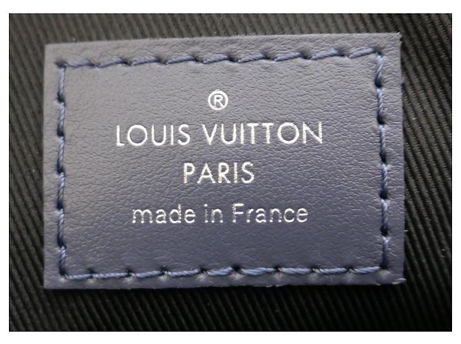 Louis Vuitton Duo Messenger Monogram Shadow Blu Navy in pelle di vitello Blu scuro - vista 12